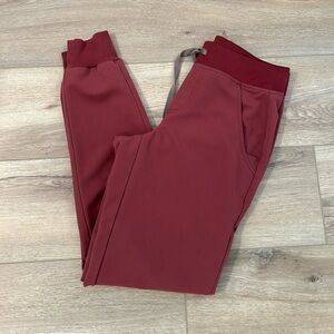 Figs dark cherry scrub set